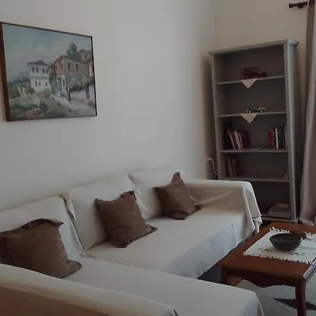 Nostos-δωρεάν κλειστός χώρος στάθμευσης Apartment Volos